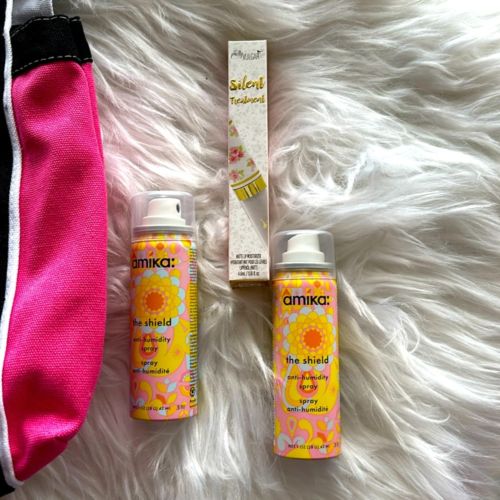 Amika & pretty vulgar